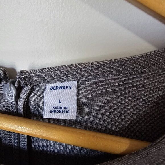 EUC LIKE NEW OLD NAVY GREY FLUTTER SLEEVES MIDI DRESS SIZE LARGE - Picture 12 of 16